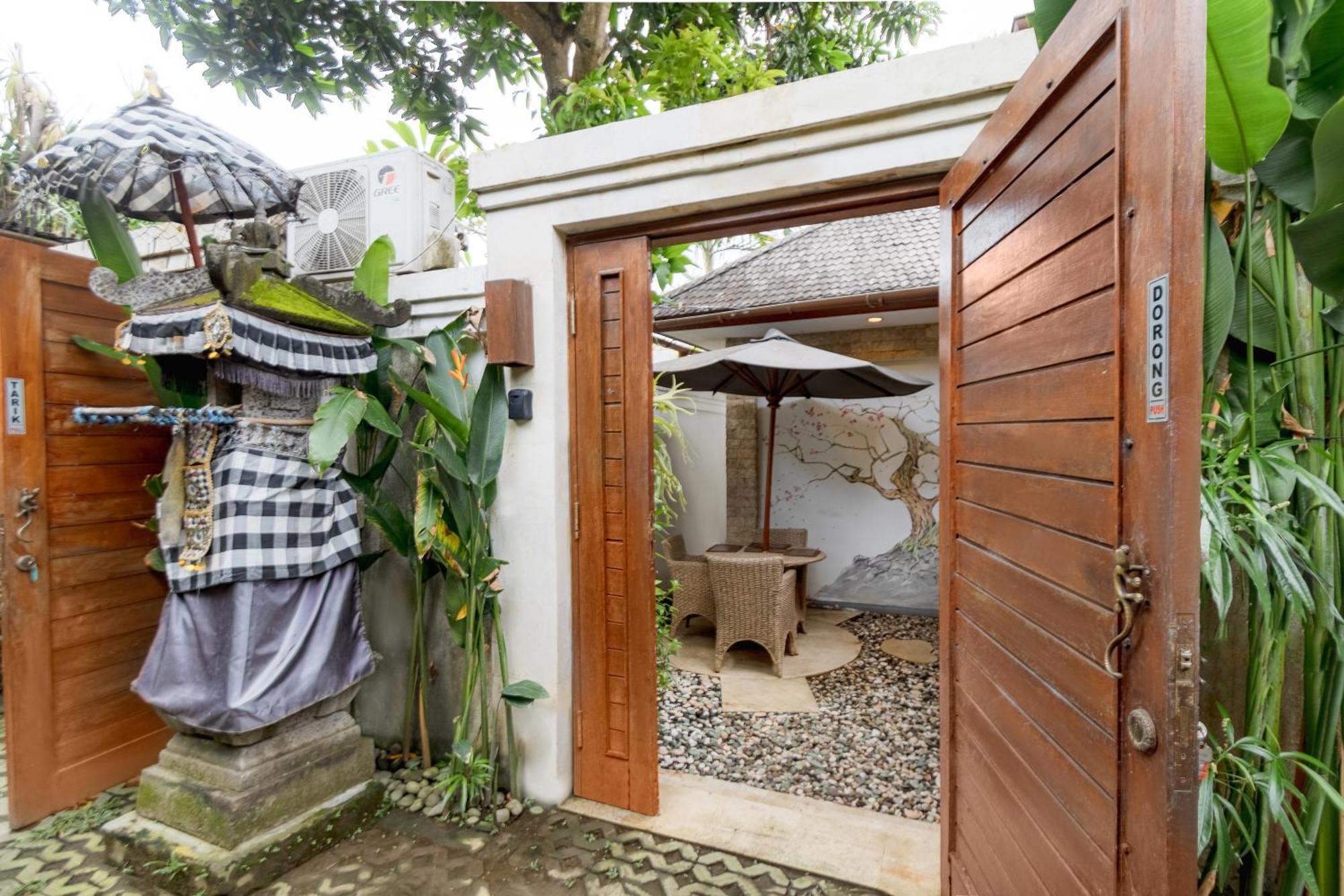 Two Lizards Beach Villas Sanur  Ngoại thất bức ảnh