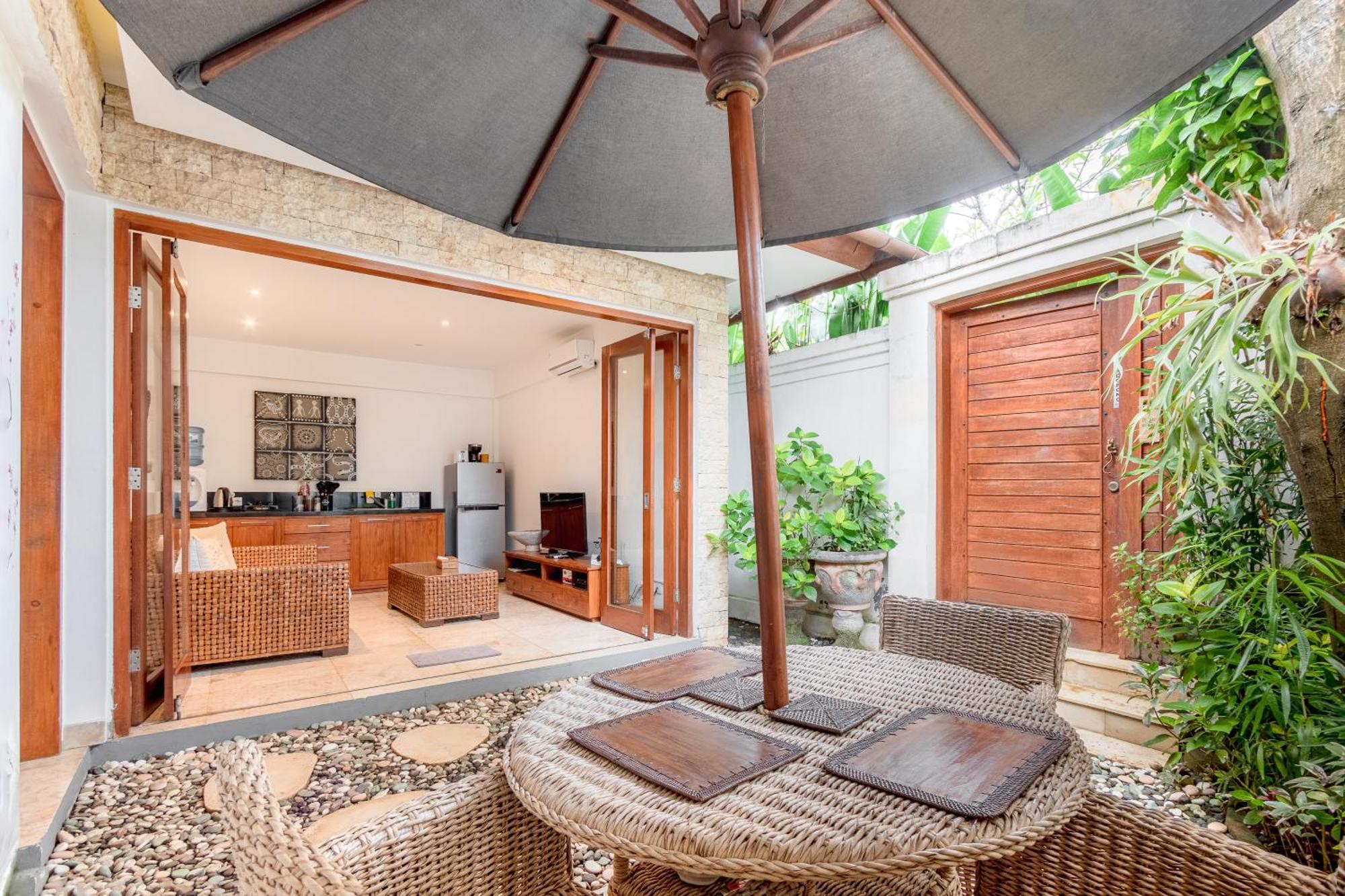 Two Lizards Beach Villas Sanur  Ngoại thất bức ảnh